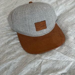 H&M hat